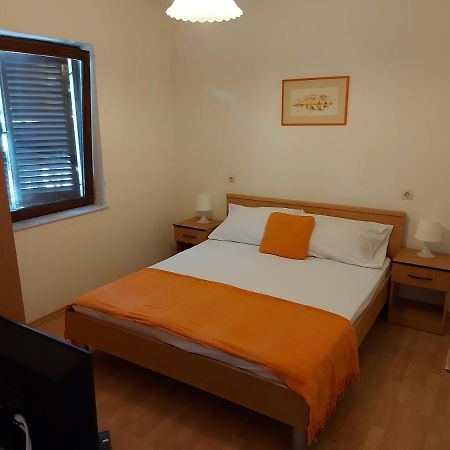 Apartments Keti Pag Town Extérieur photo