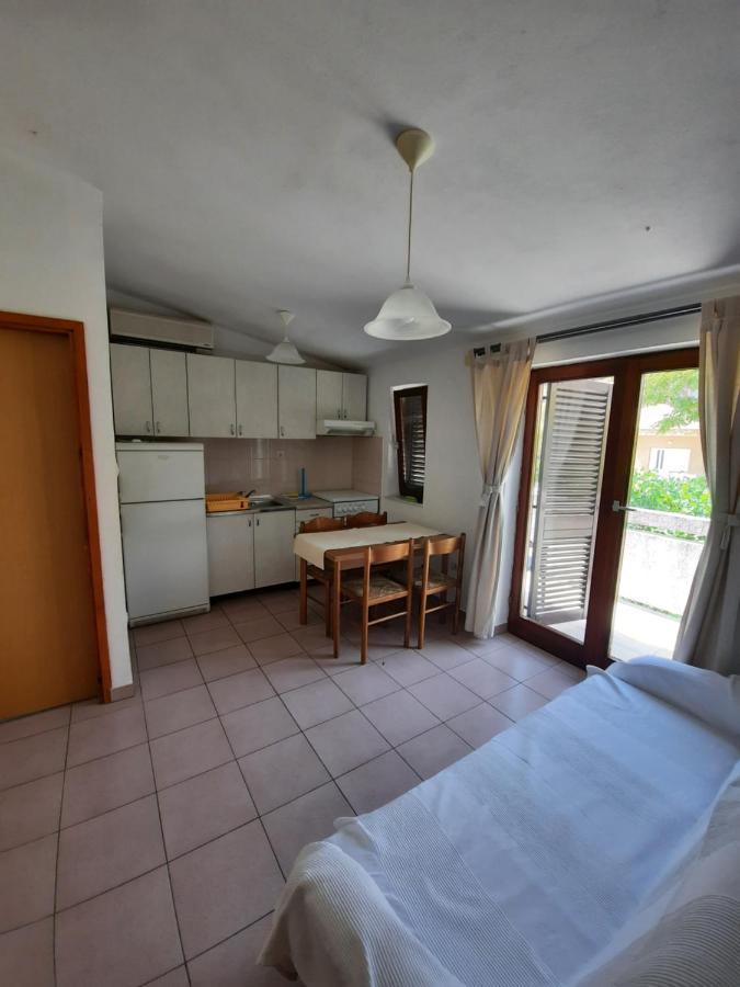 Apartments Keti Pag Town Extérieur photo