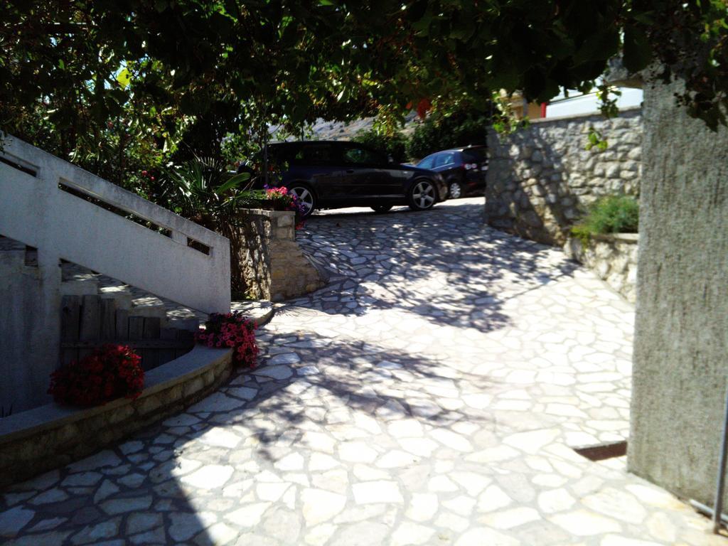Apartments Keti Pag Town Extérieur photo